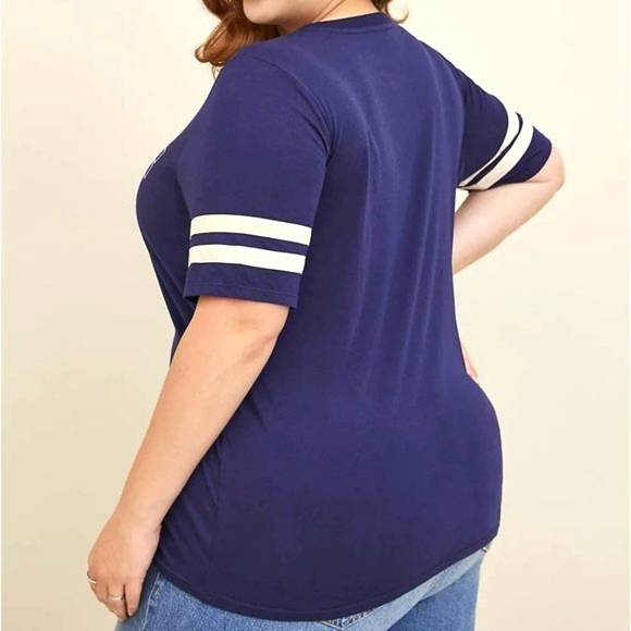 ❤️NWT VINTAGE TORRID STAR WARS - LUKE LEIA MOVIE POSTER FOOTBALL TEE PLUS SIZE - Picture 2 of 12